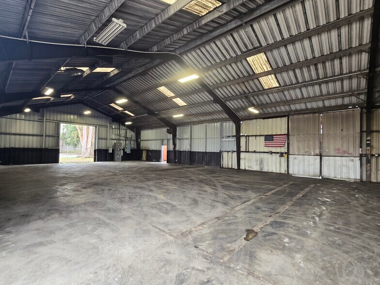 More Photos Of 141 Helman Ln, Cotati Warehouse For Lease