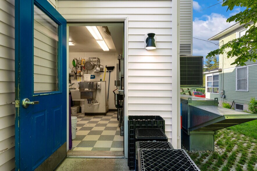 More Photos Of 4113 Main St, Fish Creek Storefront Retail Residential For Sale