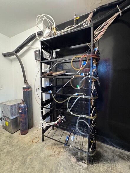 More Photos Of 257 N Water St, Kent Storefront Retail Residential For Sale