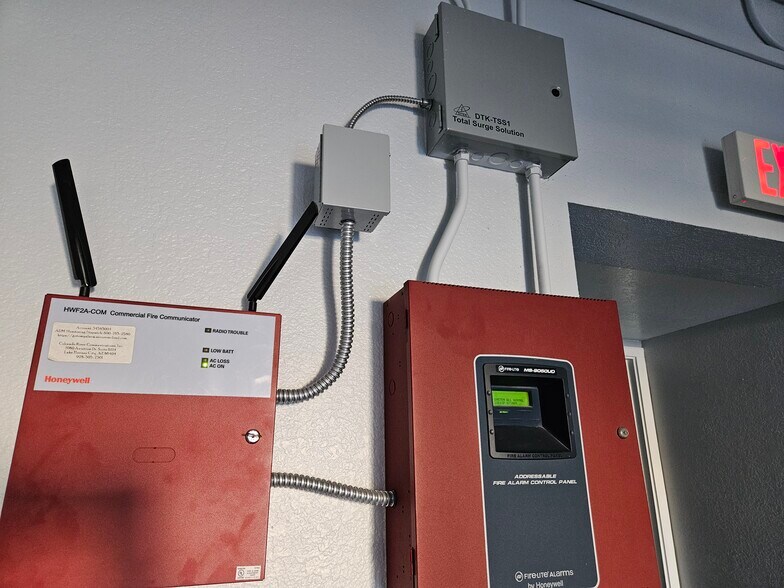 More Photos Of 1055 Empire Dr, Lake Havasu City Distribution For Lease