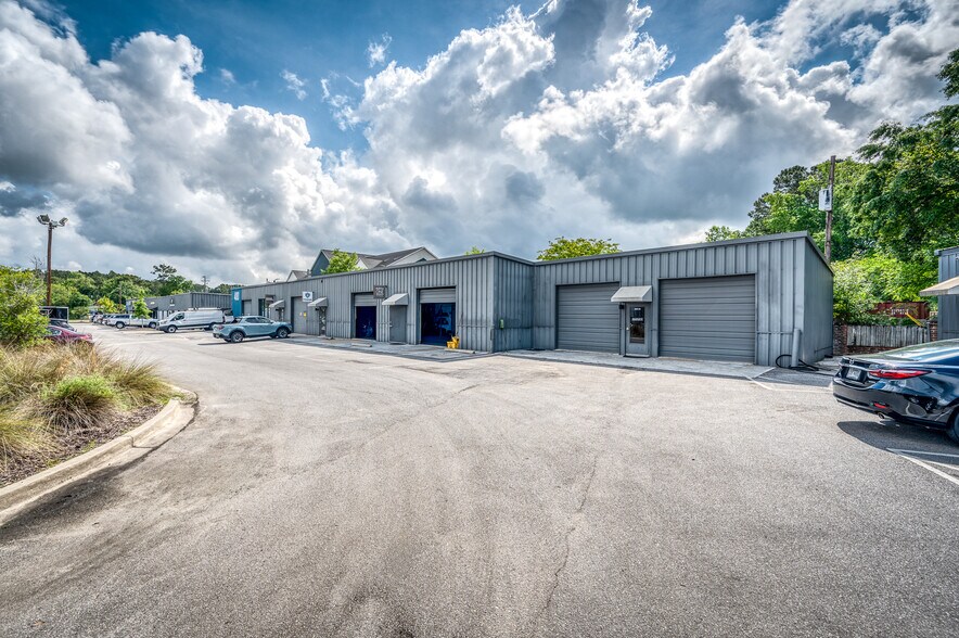 More Photos Of 2467 Savannah Hwy, Charleston Unknown For Lease