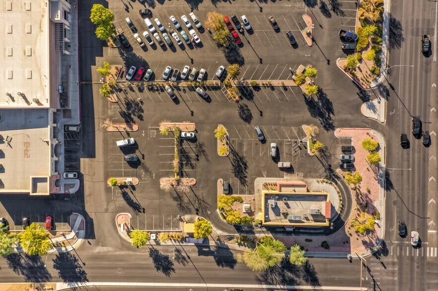 More Photos Of 2943 W Craig Rd, North Las Vegas Storefront For Lease