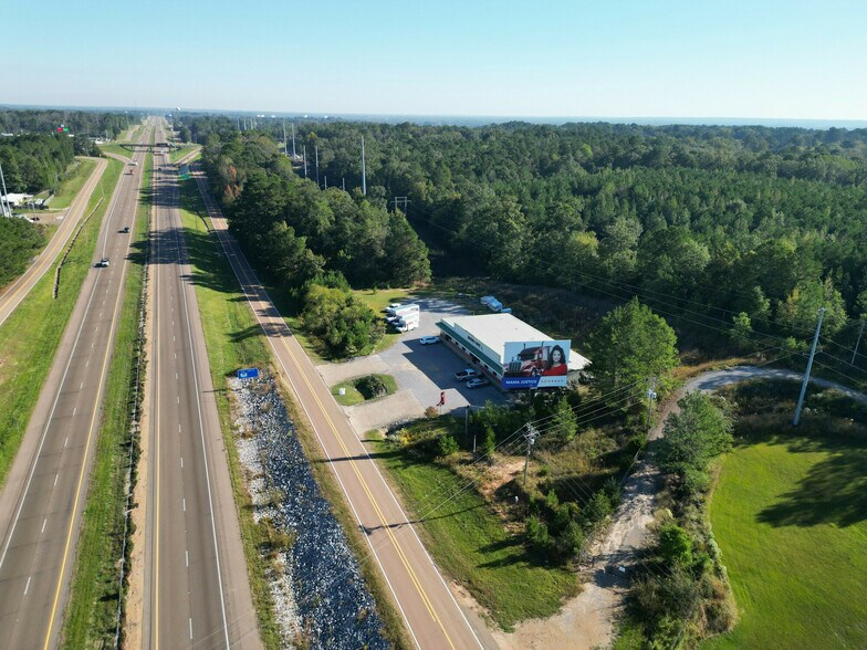 More Photos Of 9800 I-55, Terry Freestanding For Sale