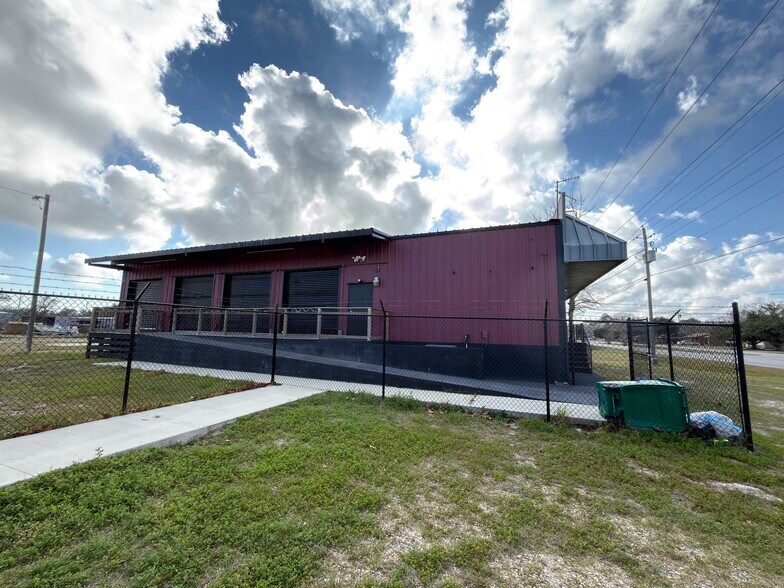 More Photos Of 4020 Jefferson Ave, Moss Point Distribution For Lease