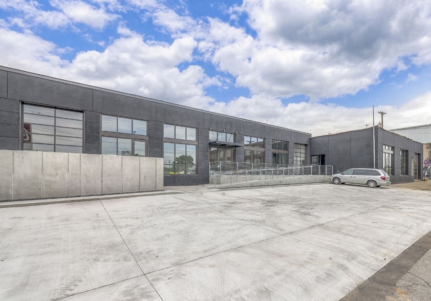 More Photos Of 800 E 17th St, Kansas City Light Manufacturing For Lease