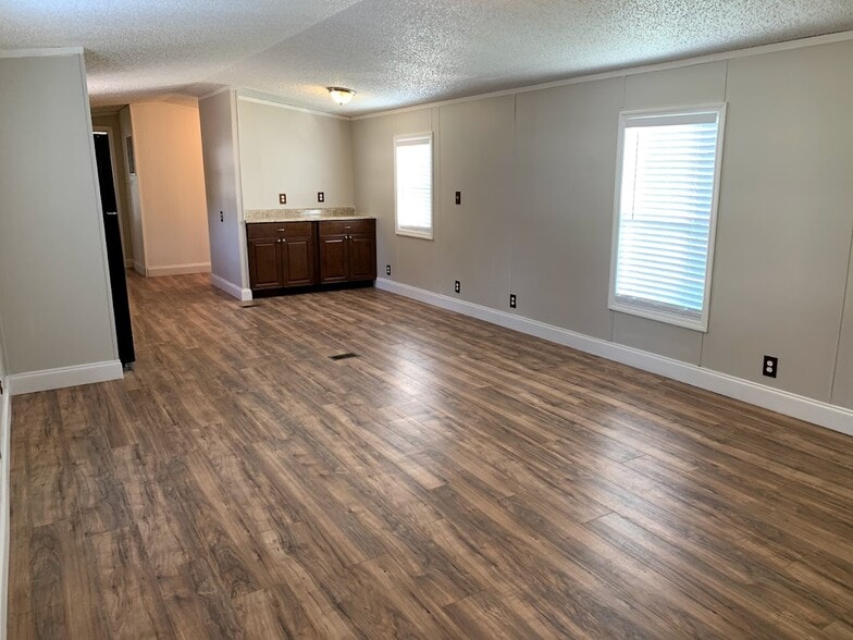 More Photos Of 154 NW Alpata Ct, Lake City Manufactured Housing Mobile Home Park For Sale