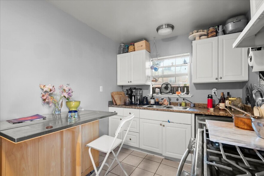 More Photos Of 2115 University Ave, Mountain View Multifamily For Sale
