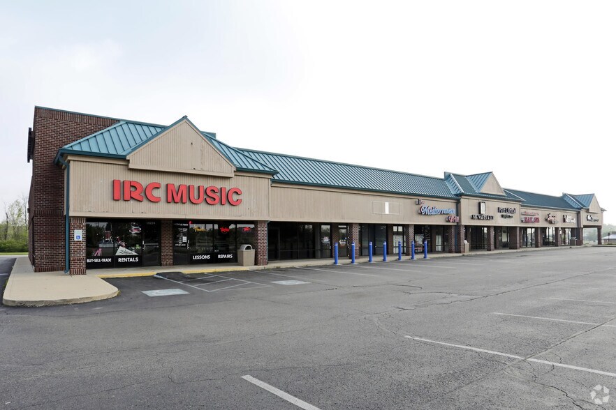 Primary Photo Of 10224-10242 E US Highway 36, Avon Storefront For Lease