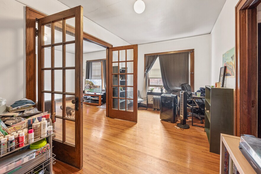 More Photos Of 516 University Ave SE, Minneapolis Apartments For Sale