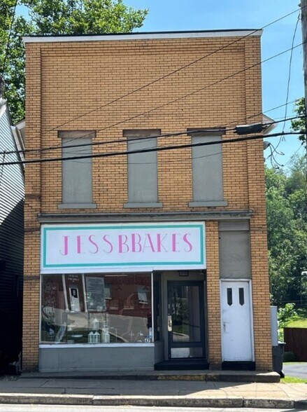 Primary Photo Of 47 Main St, Manor Storefront Retail Office For Lease