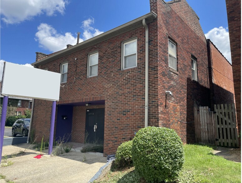 More Photos Of 1570 S High St, Columbus Storefront Retail Residential For Sale