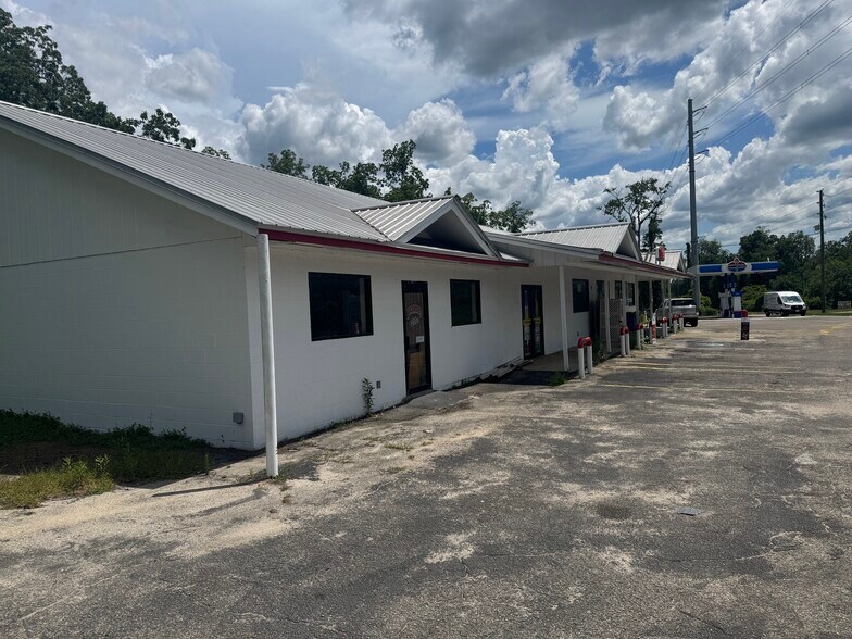 More Photos Of 9495 Waukeenah Hwy, Lamont Service Station For Sale