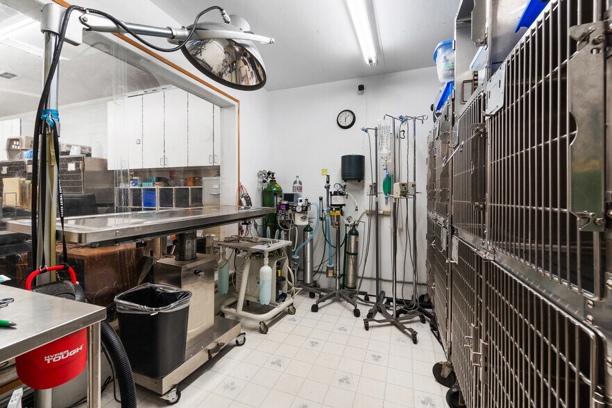 More Photos Of 208 S Washington Blvd, Ogden General Retail For Sale