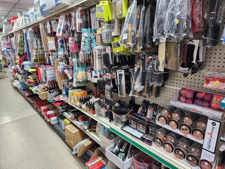 More Photos Of 827 E Baltimore Ave, East Lansdowne Convenience Store For Sale