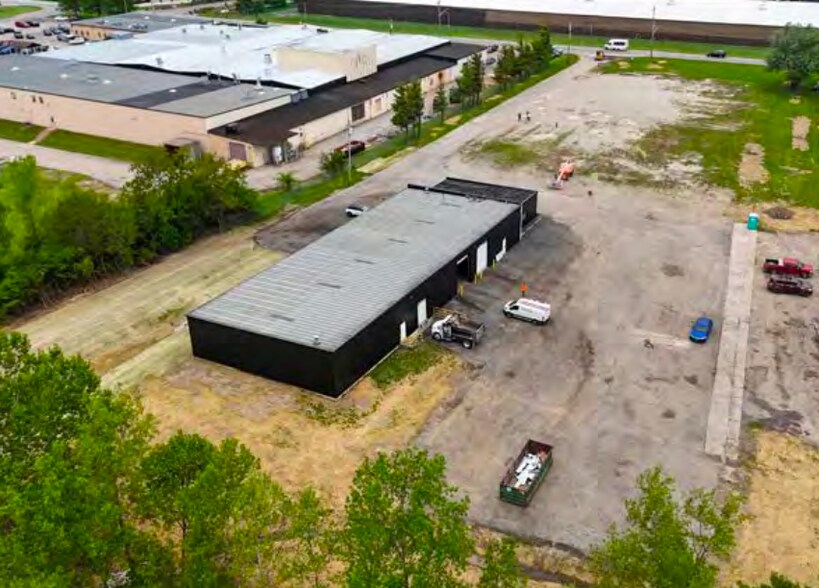 More Photos Of 2975 Symmes Rd, Fairfield Warehouse For Lease