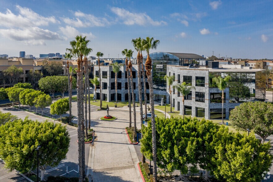 More Photos Of 20 Corporate Park, Irvine Office Residential For Lease
