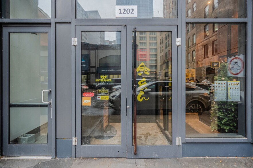 More Photos Of 1202 Av Union, Montréal Apartments For Sale