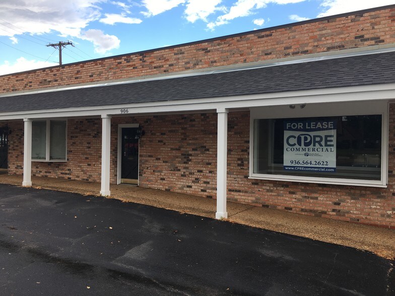 Primary Photo Of 906 North St, Nacogdoches Office For Lease