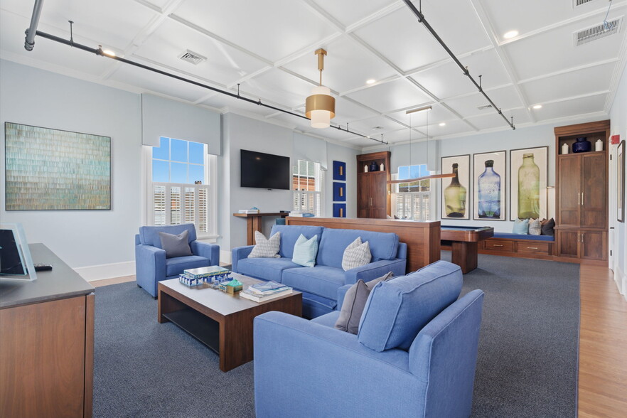 More Photos Of 10 Front St, Canton Loft Creative Space For Sale