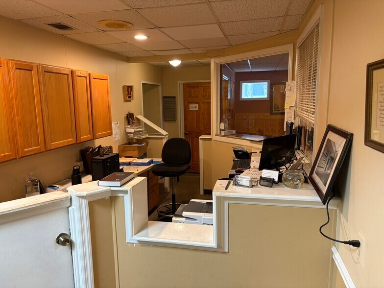 More Photos Of 906 Abercorn St, Savannah Office For Sale