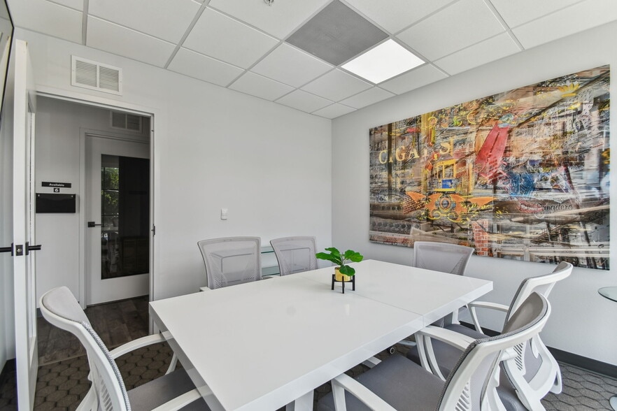 More Photos Of 1919-1925 E 6th Ave, Tampa Office For Sale