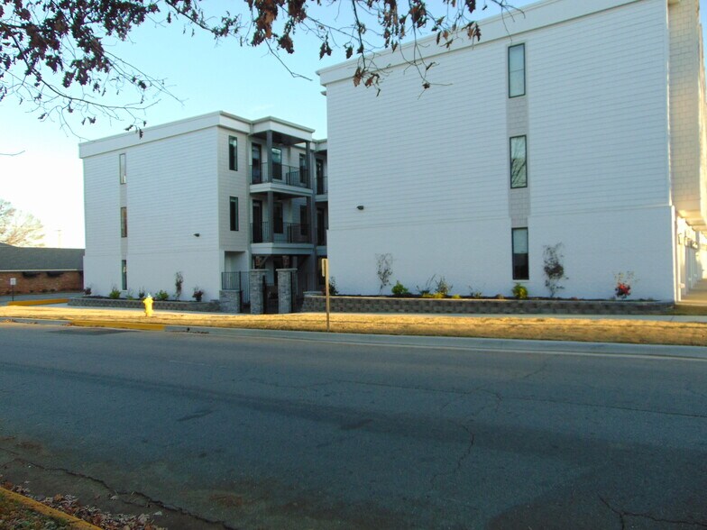 More Photos Of 512 E Mobile St, Florence Apartments For Sale