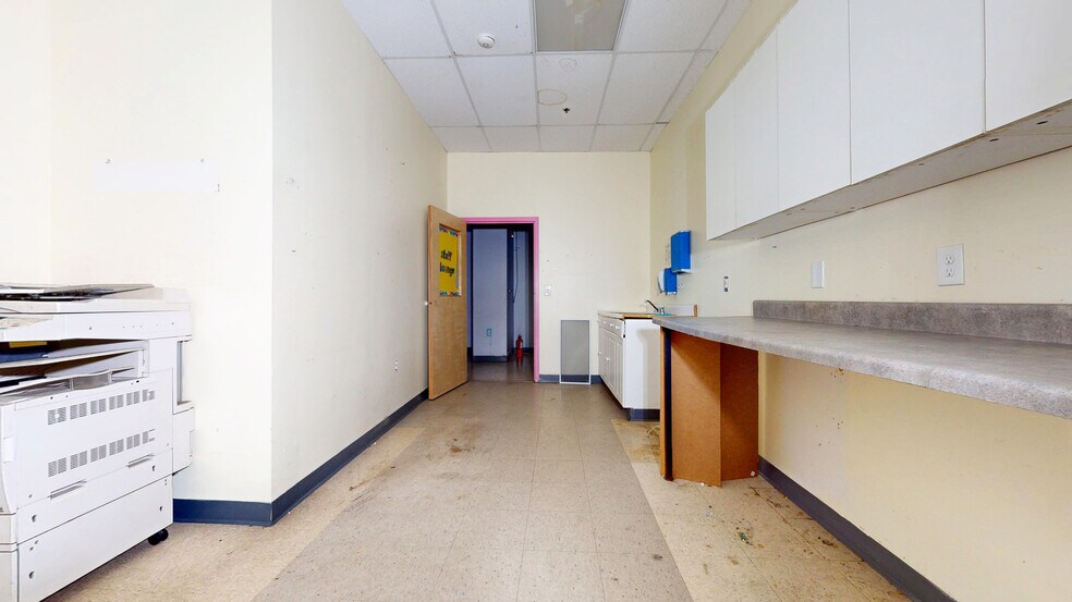 More Photos Of 45 S New York Ave, Galloway Unknown For Lease