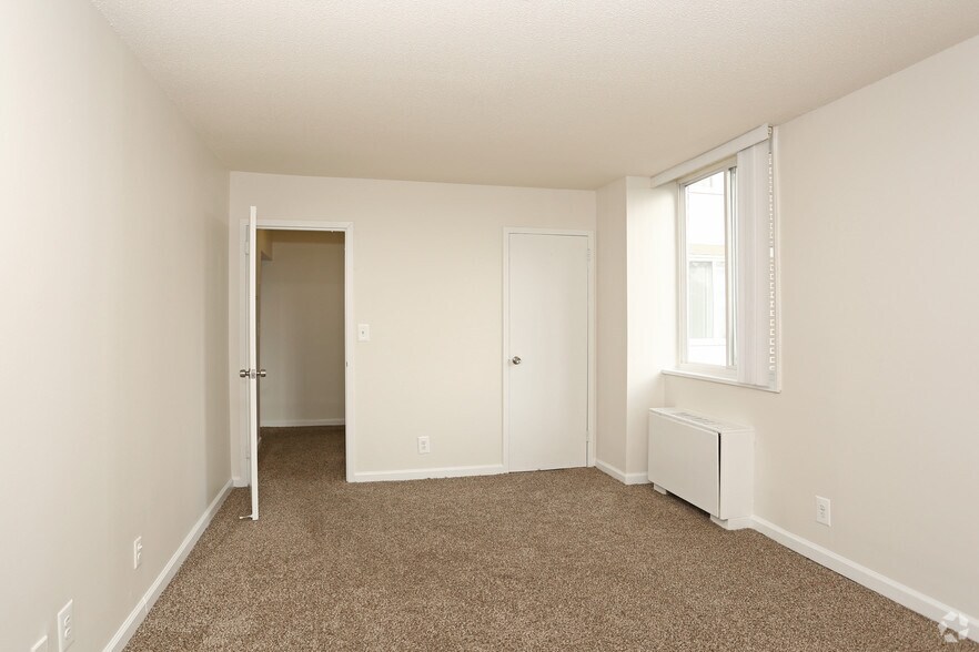 More Photos Of 3901 Suitland Rd, Suitland Apartments For Sale