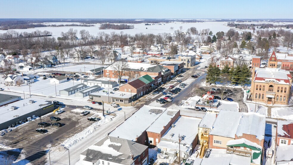 More Photos Of 531-533 N Main St, Carrollton General Retail For Sale