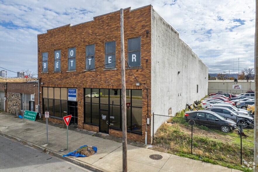 More Photos Of 913-915 5th Ave, Birmingham Flex For Sale