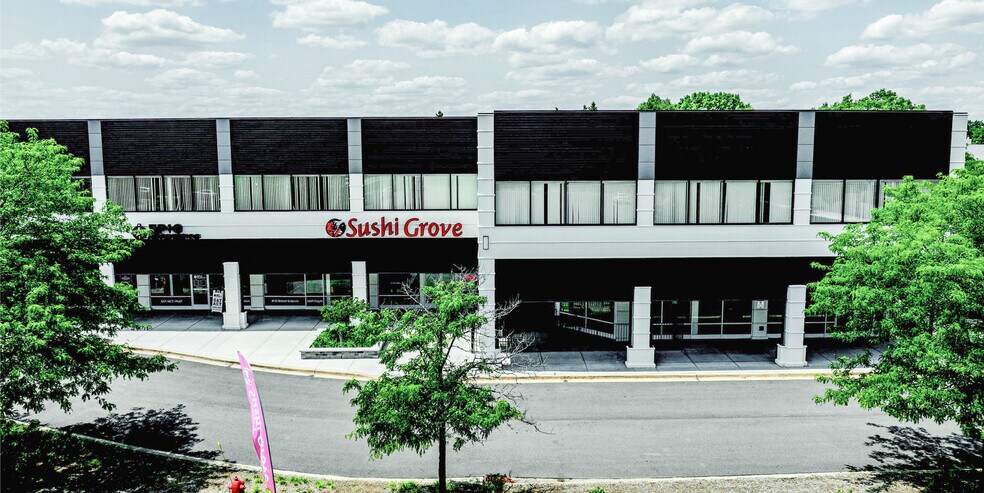 More Photos Of 270-314 McHenry Rd, Buffalo Grove Storefront Retail Office For Lease