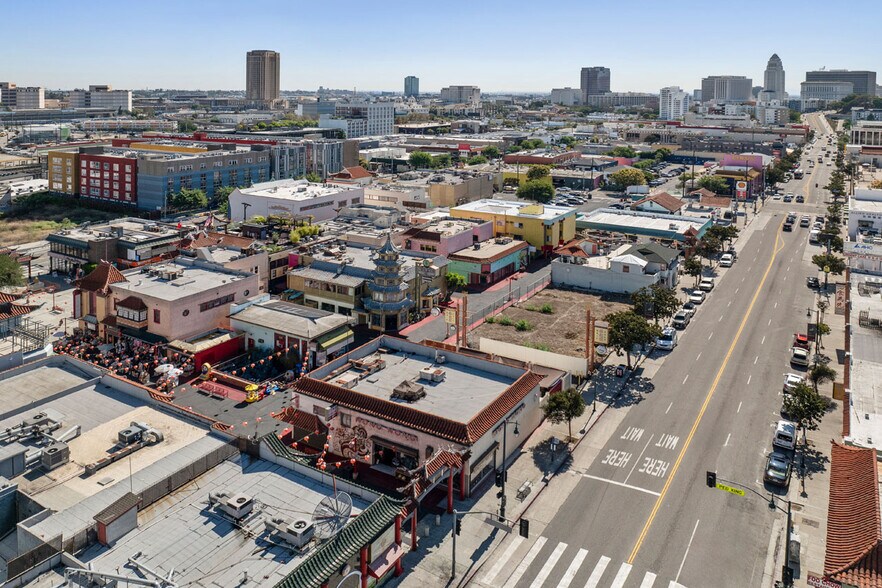 More Photos Of 936 Mei Ling Way, Los Angeles Freestanding For Sale