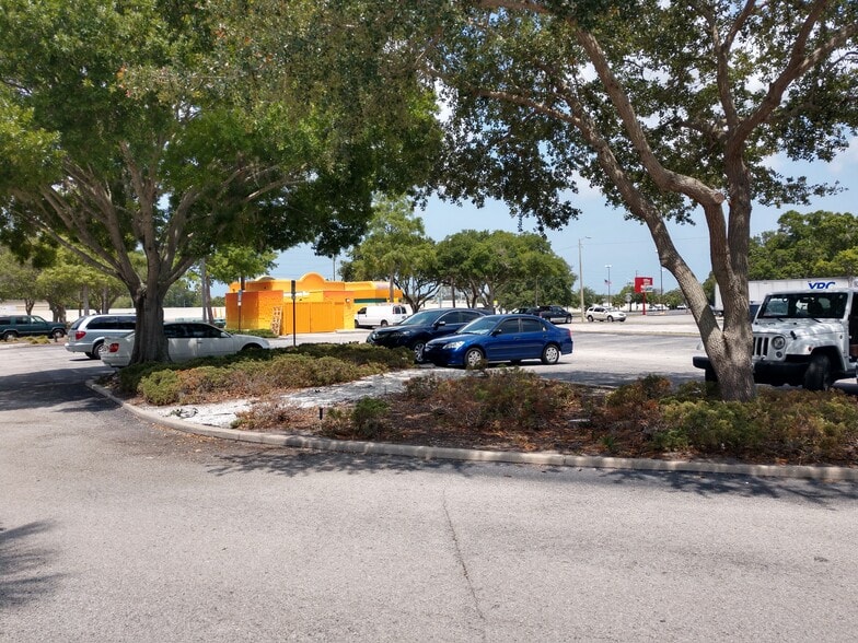 More Photos Of 26133 U.S. Highway 19, Clearwater Office For Lease