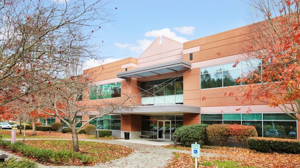 More Photos Of 10735 Willows Rd NE, Redmond Office For Lease