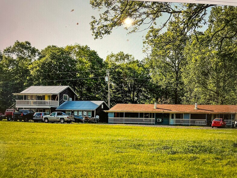 More Photos Of 505 Bub Hayner Rd, Karnack Apartments For Sale