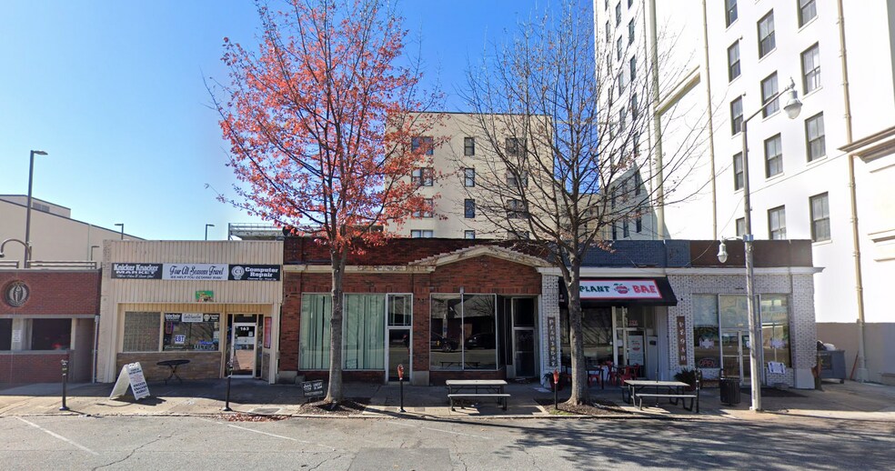 Primary Photo Of 163 Lee St, Montgomery General Retail For Sale