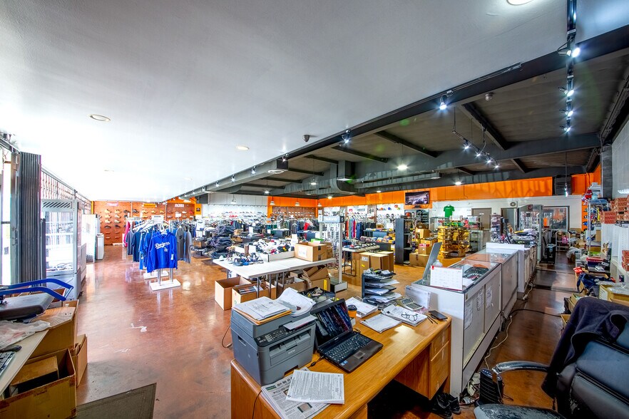 More Photos Of 333 S Brookhurst Rd, Fullerton Freestanding For Sale