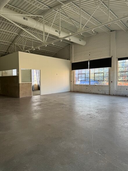 More Photos Of 124 NW 12th St, Oklahoma City Office For Lease