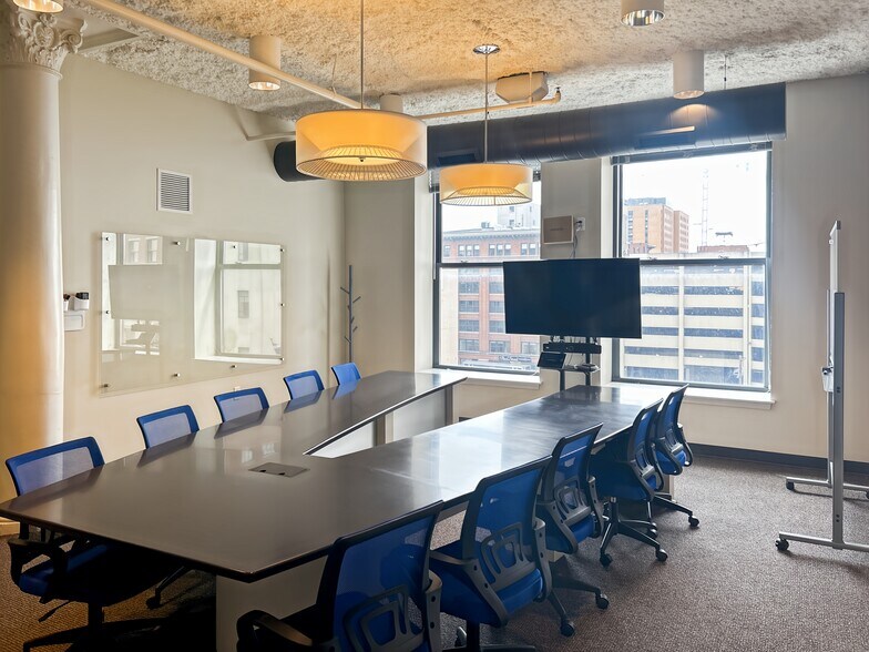 More Photos Of 22 E Washington St, Indianapolis Coworking Space