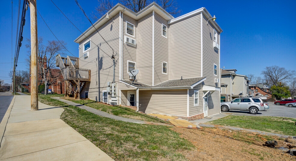 More Photos Of 200/204/206 Watauga Ave, Johnson City Apartments For Sale