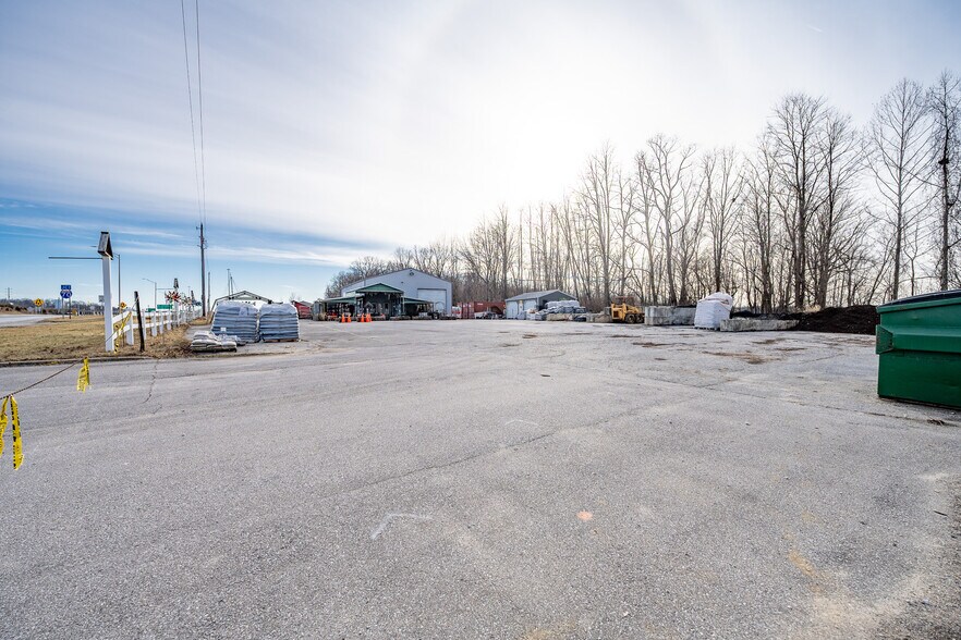 More Photos Of 2000 N Main St, Cloverdale Land For Sale