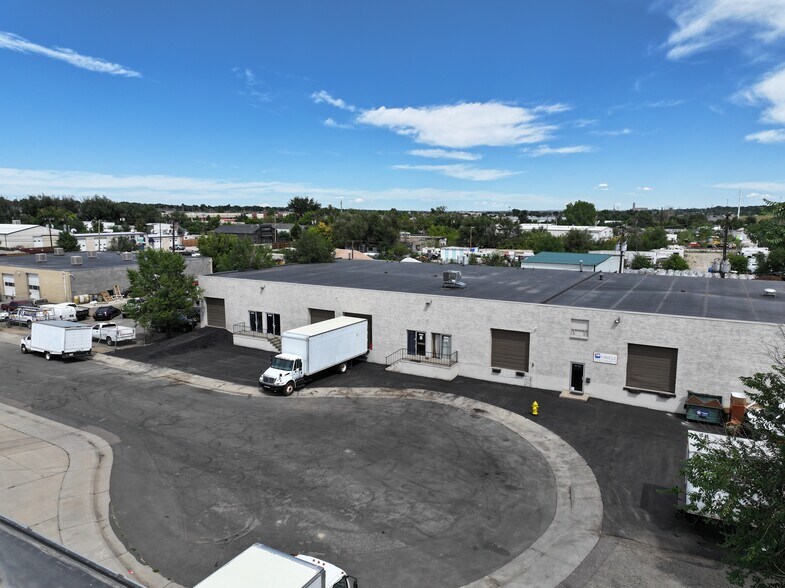 More Photos Of 5540-5564 Gray St, Arvada Warehouse For Lease