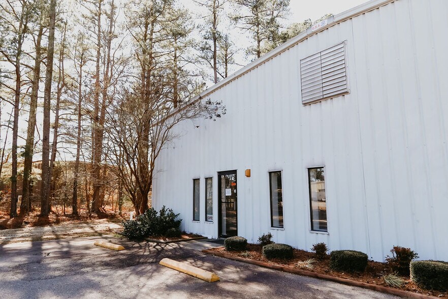 More Photos Of 307 Fields Dr, Aberdeen Warehouse For Lease