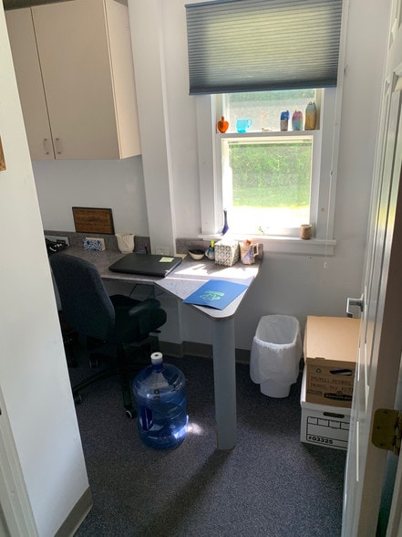 More Photos Of 98 Spencer Plain Rd, Old Saybrook Medical For Lease