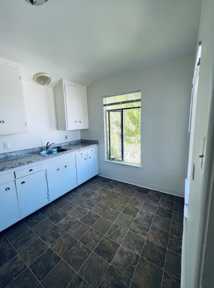 More Photos Of , Oakland Multifamily For Sale