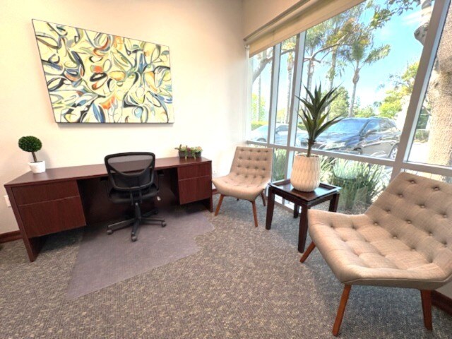 More Photos Of 2244 Faraday Ave, Carlsbad Coworking Space