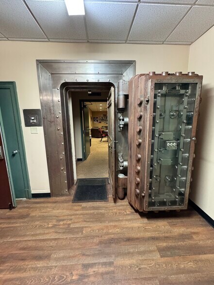 More Photos Of 339 Central Ave, Albany Theater Concert Hall For Sale