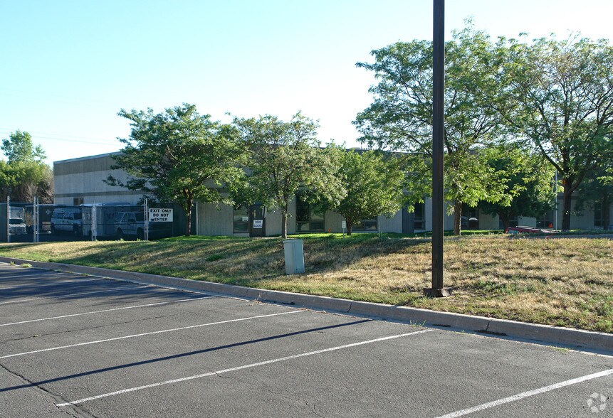 More Photos Of 5 Empire Dr, Saint Paul Flex For Sale