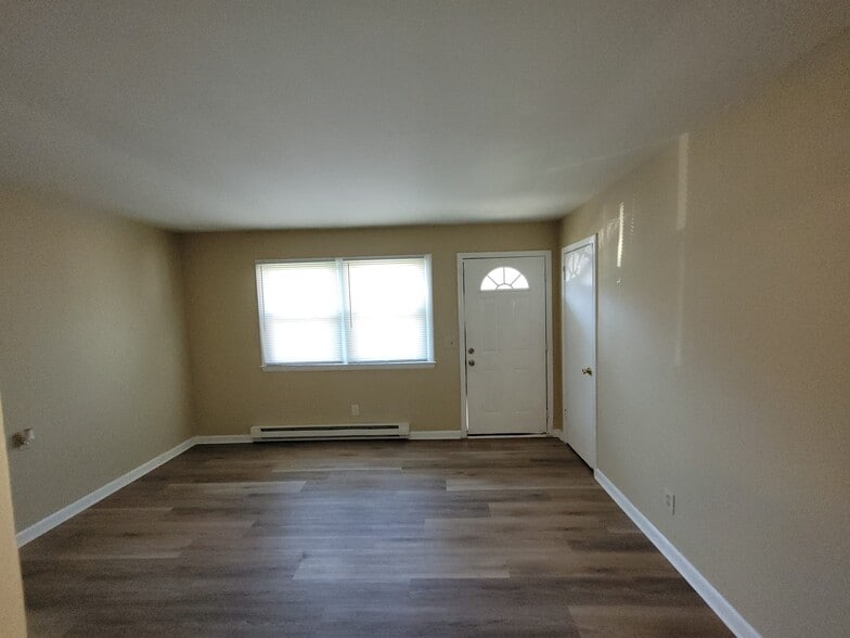 More Photos Of 400 Berryman St, Greensboro Apartments For Sale
