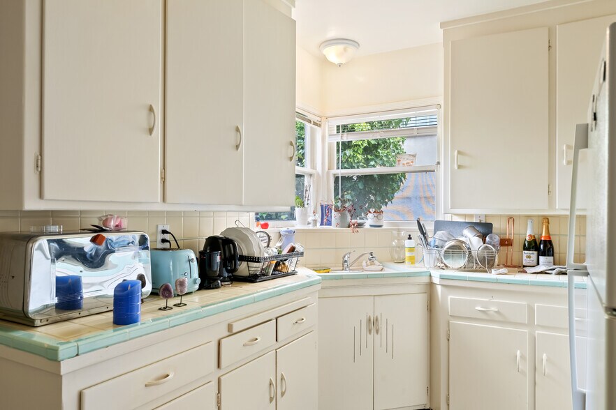 More Photos Of 1841-1843 Cedar St, Berkeley Apartments For Sale